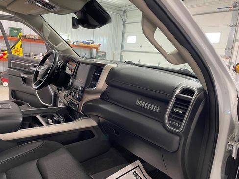 Used 2022 RAM 1500 Laramie AWD/4WD image 22