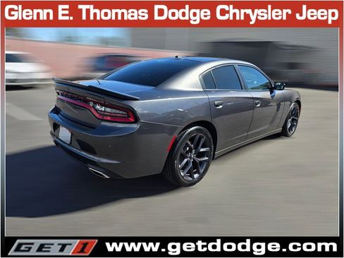 Used 2020 Dodge Charger SXT w/ Blacktop Package image 7