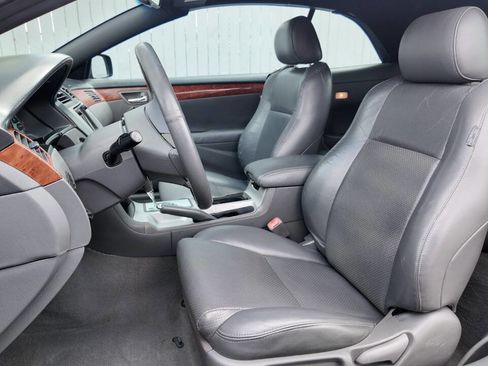 Used 2006 Toyota Solara SLE image 12