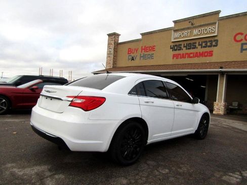 Used 2014 Chrysler 200 LX FWD image 20