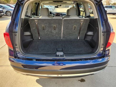 Certified 2018 Honda Pilot Touring image 20