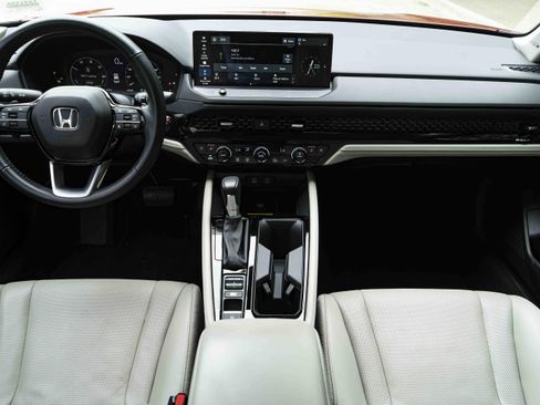 Used 2024 Honda Accord Touring image 26