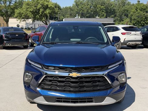 Used 2023 Chevrolet Blazer LT FWD image 3