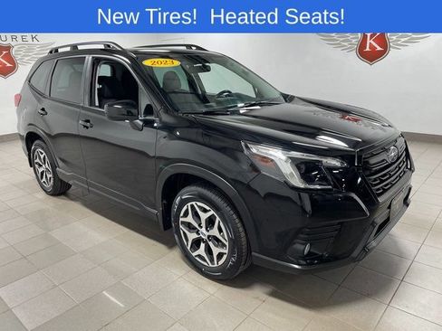 Used 2023 Subaru Forester Premium AWD/4WD image 1