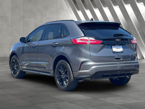 Used 2024 Ford Edge SE w/ Black Appearance Package AWD/4WD image 6