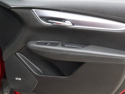 Certified 2024 Cadillac XT6 Luxury FWD image 21