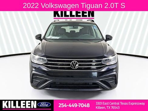 Used 2022 Volkswagen Tiguan S image 2