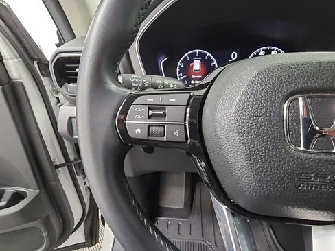 Used 2025 Honda Pilot EX-L image 26