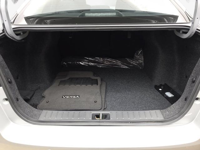 Used 2025 Nissan Versa SV w/ Trunk Package FWD image 30
