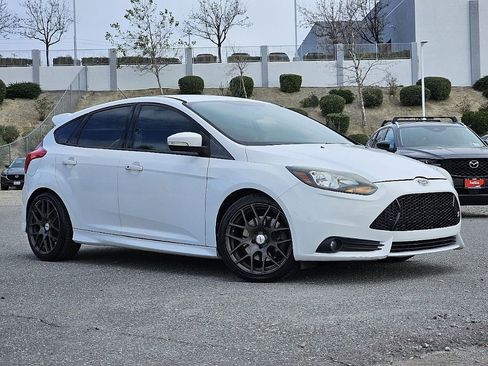 Used 2014 Ford Focus ST image 3