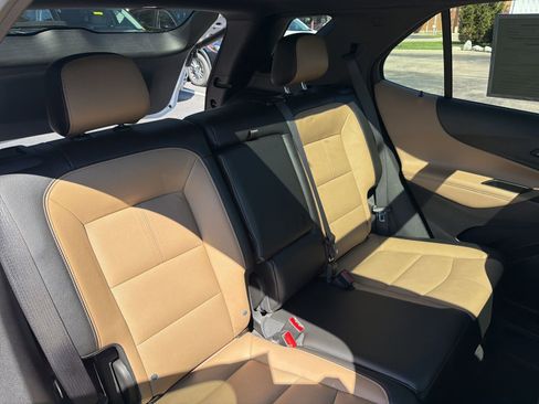 Used 2024 Chevrolet Equinox Premier image 31