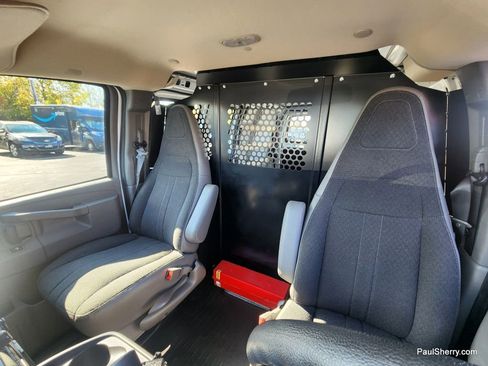 Used 2024 GMC Savana 2500 w/ Driver Convenience Package image 27