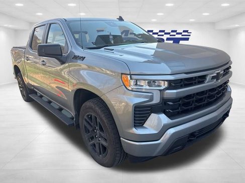 Used 2023 Chevrolet Silverado 1500 RST image 4