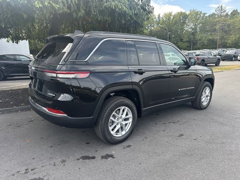 New 2025 Jeep Grand Cherokee Laredo X w/ Luxury Tech Group I image 3