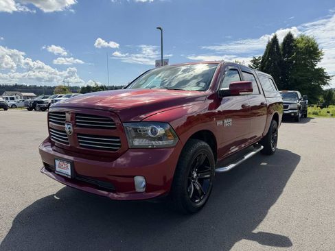 Used 2015 RAM 1500 Sport w/ Convenience Group AWD/4WD image 4