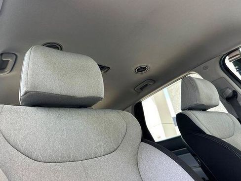 Used 2021 Hyundai Palisade SE FWD image 18