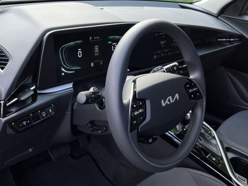 New 2026 Kia Niro LX FWD image 21