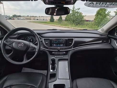Used 2017 Buick LaCrosse Essence FWD image 32