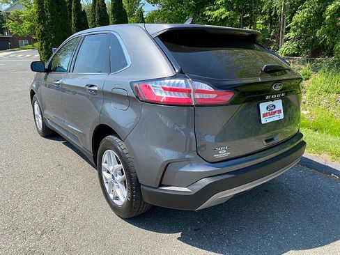 Used 2022 Ford Edge SEL w/ Convenience Package AWD/4WD image 6