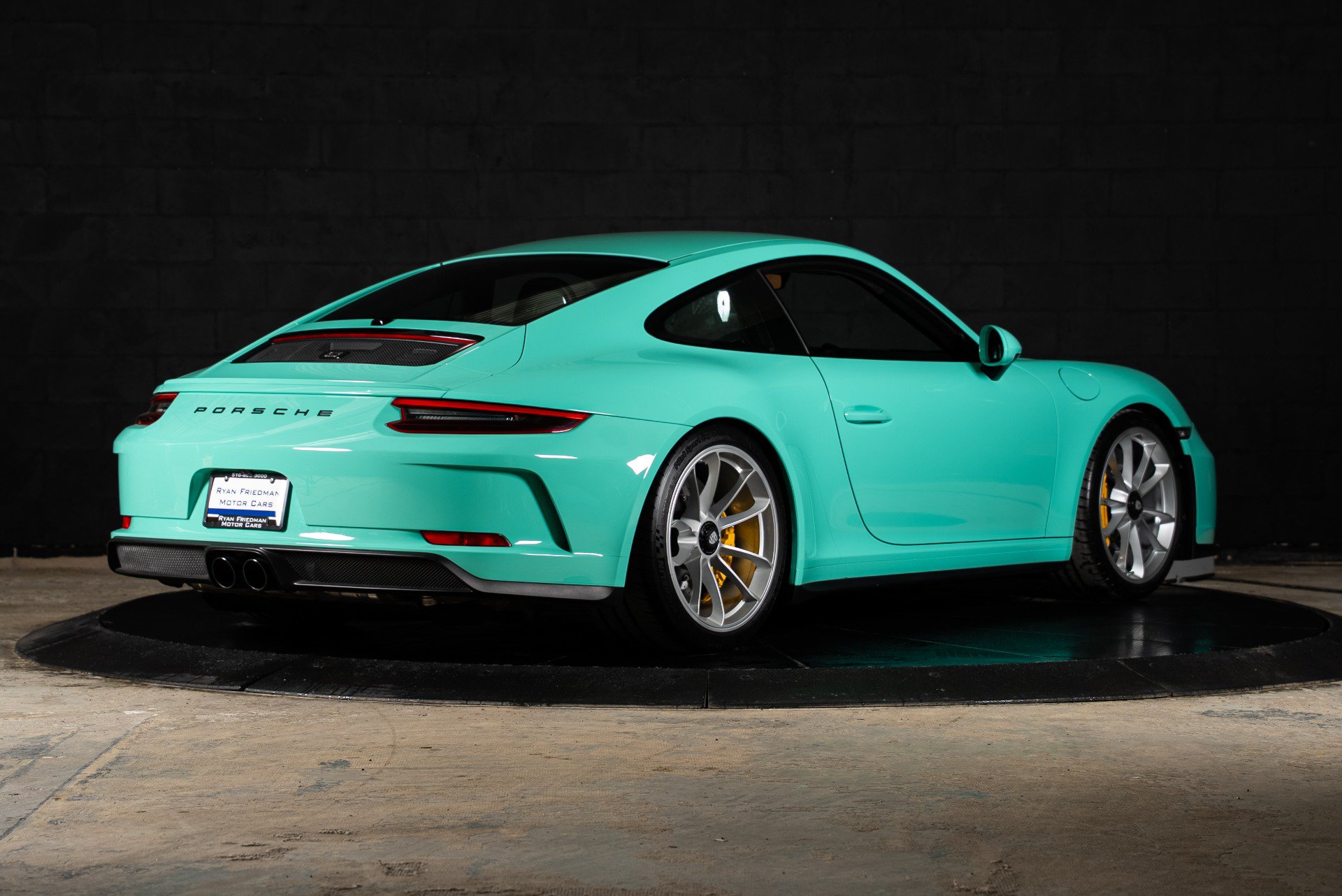 Used 2018 Porsche 911 GT3 RWD image 11