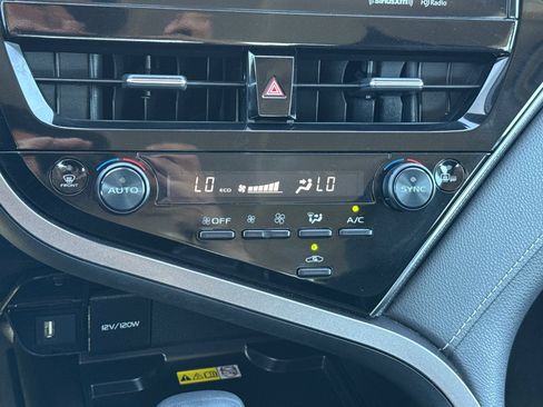 Used 2024 Toyota Camry XSE FWD image 21
