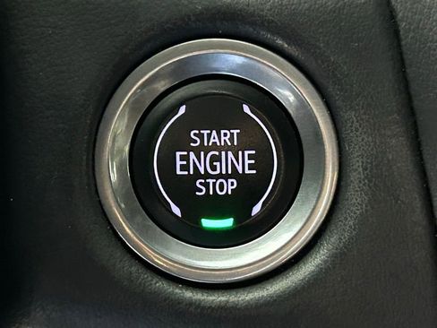 Used 2023 GMC Yukon XL AT4 w/ Technology Package image 27