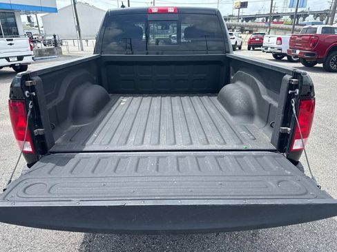 Used 2022 RAM 1500 Classic SLT w/ Electronics Group image 8