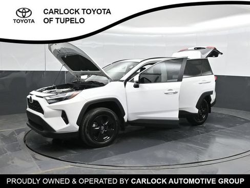Used 2025 Toyota RAV4 XLE w/ Convenience Package FWD image 88