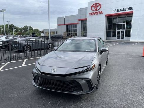 Certified 2026 Toyota Camry SE FWD image 1