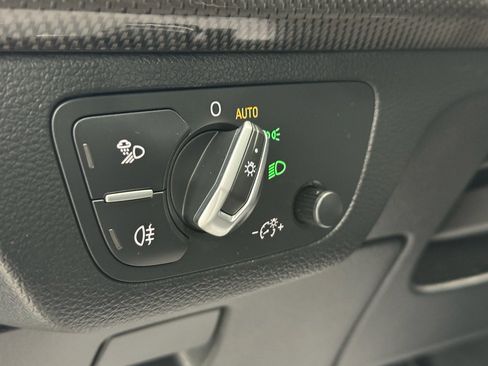 Used 2023 Audi SQ5 Premium Plus w/ Premium Plus Package image 16