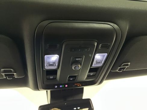 Used 2023 GMC Yukon SLT image 26