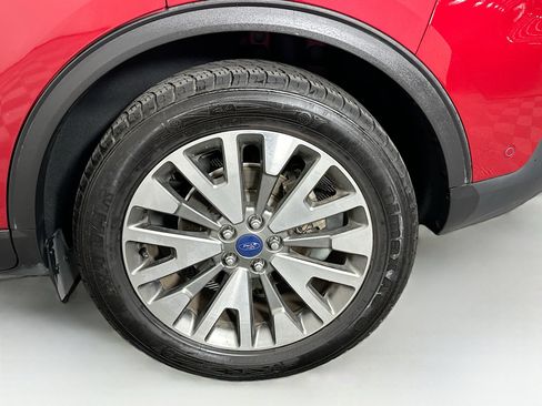 Used 2020 Ford Escape Titanium image 11