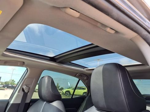 Used 2020 Toyota Camry XSE FWD image 6
