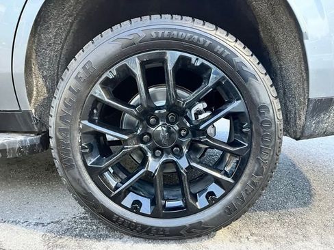 Used 2023 Chevrolet Tahoe LS image 14