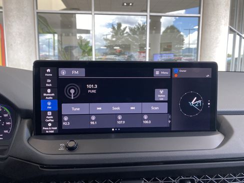 Used 2025 Honda Accord EX-L image 3