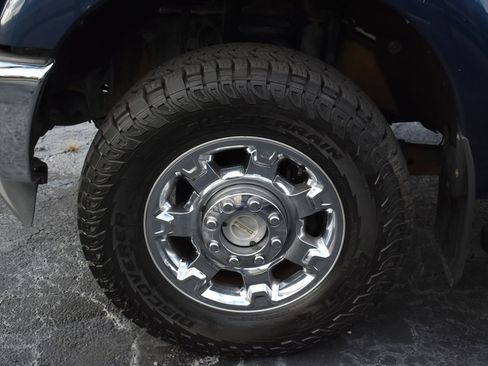 Used 2013 Ford F250 XLT w/ XLT Premium Pkg image 13