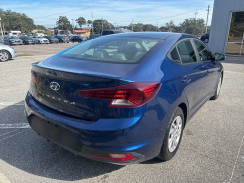 Used 2019 Hyundai Elantra SE image 9