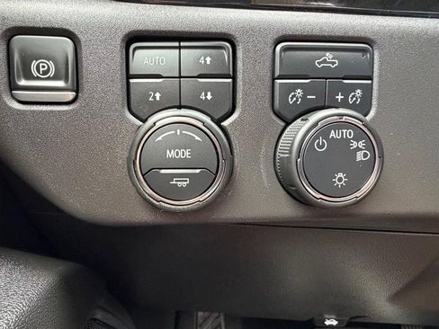 Used 2025 Chevrolet Silverado 1500 LT w/ All Star Edition Plus AWD/4WD image 20