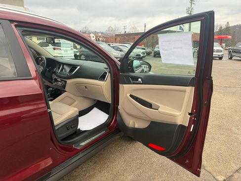 Used 2016 Hyundai Tucson Limited image 48