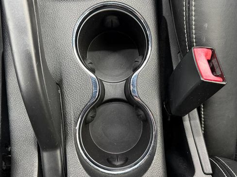 Used 2013 Chrysler 200 S FWD image 26