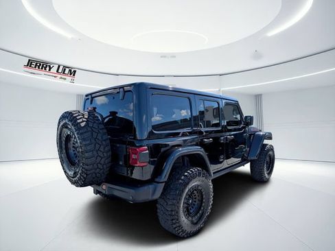 Used 2022 Jeep Wrangler Unlimited Rubicon w/ Steel Bumper Group AWD/4WD image 3
