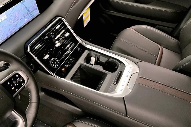 New 2026 Nissan Armada SL w/ Captain's Chari Seat Package AWD/4WD image 9