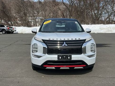 Used 2024 Mitsubishi Outlander Ralliart image 2