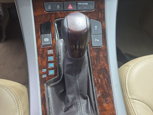 Used 2011 Buick LaCrosse CXL w/ Entertainment Package FWD image 13