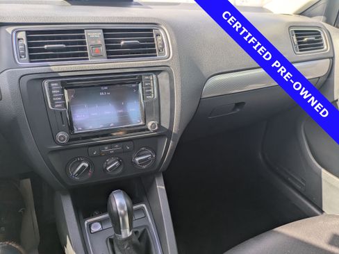 Used 2017 Volkswagen Jetta SE FWD image 27