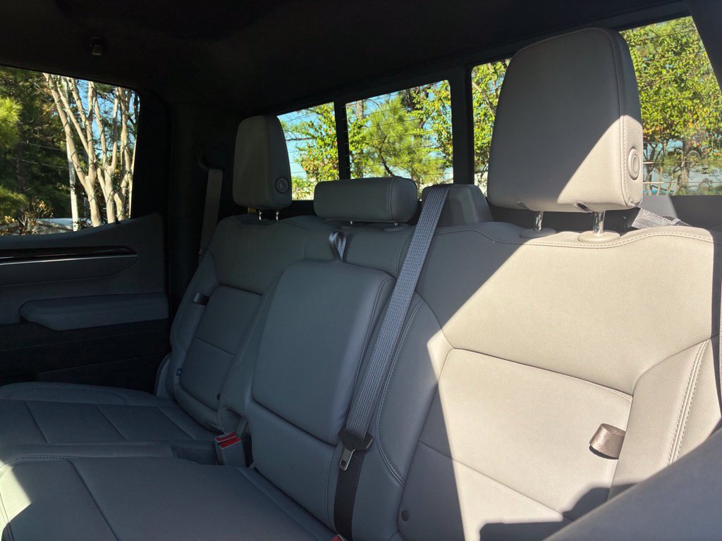 New 2026 Chevrolet Silverado 1500 RST AWD/4WD image 18