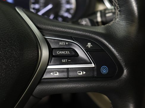 Used 2022 INFINITI QX50 Essential image 48