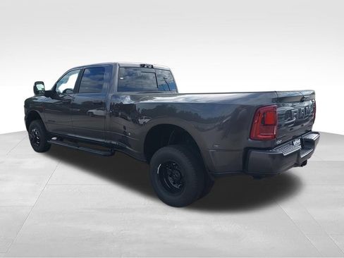 New 2026 RAM 3500 Big Horn AWD/4WD image 6
