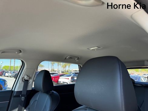 New 2026 Kia Sorento EX image 18
