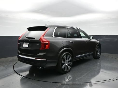Used 2023 Volvo XC90 B6 Ultimate w/ Protection Package AWD/4WD image 8